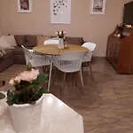 아파트 Daniella Vendeghaz Szihalom